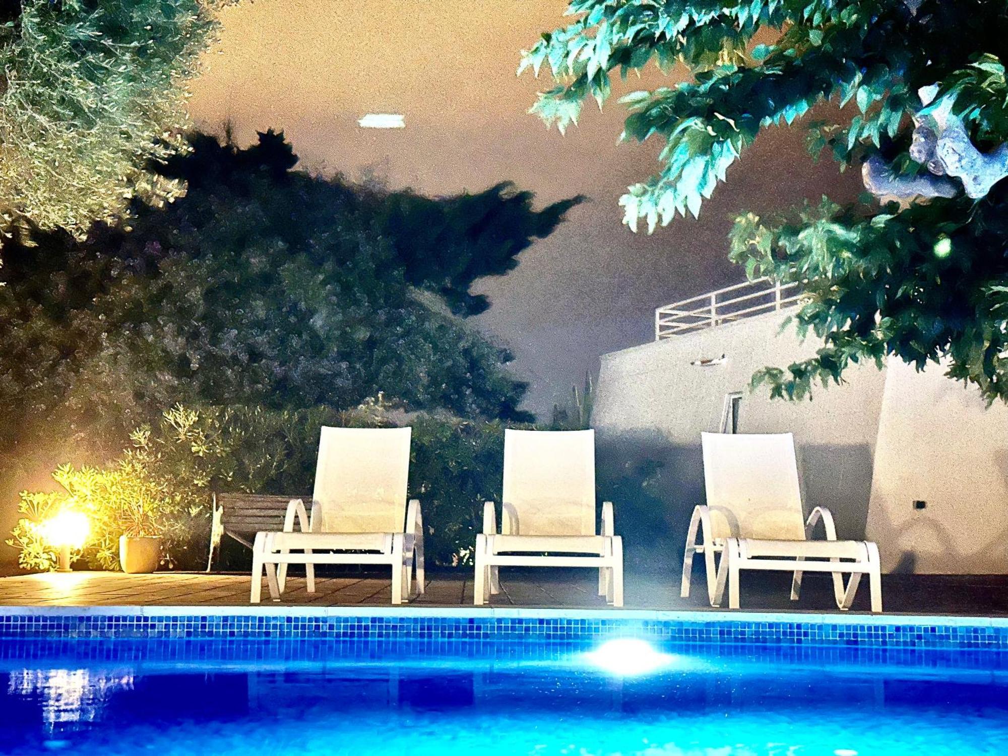 Starbal Love Es Castell  Exterior foto